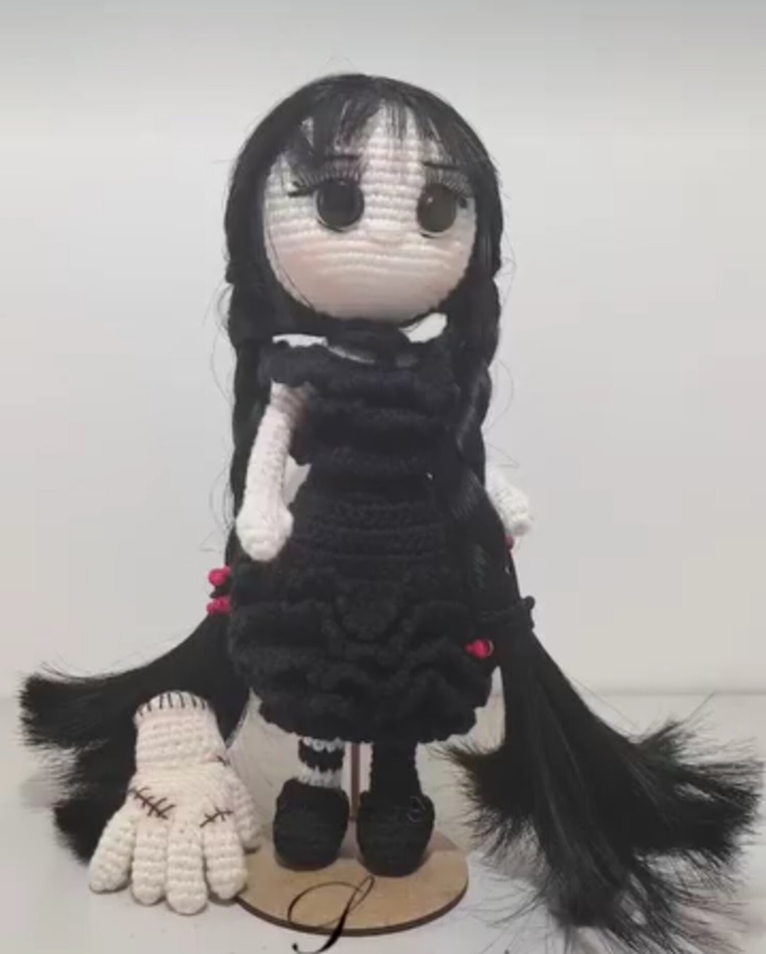 Wednesday doll .. لعبه وينزدي 